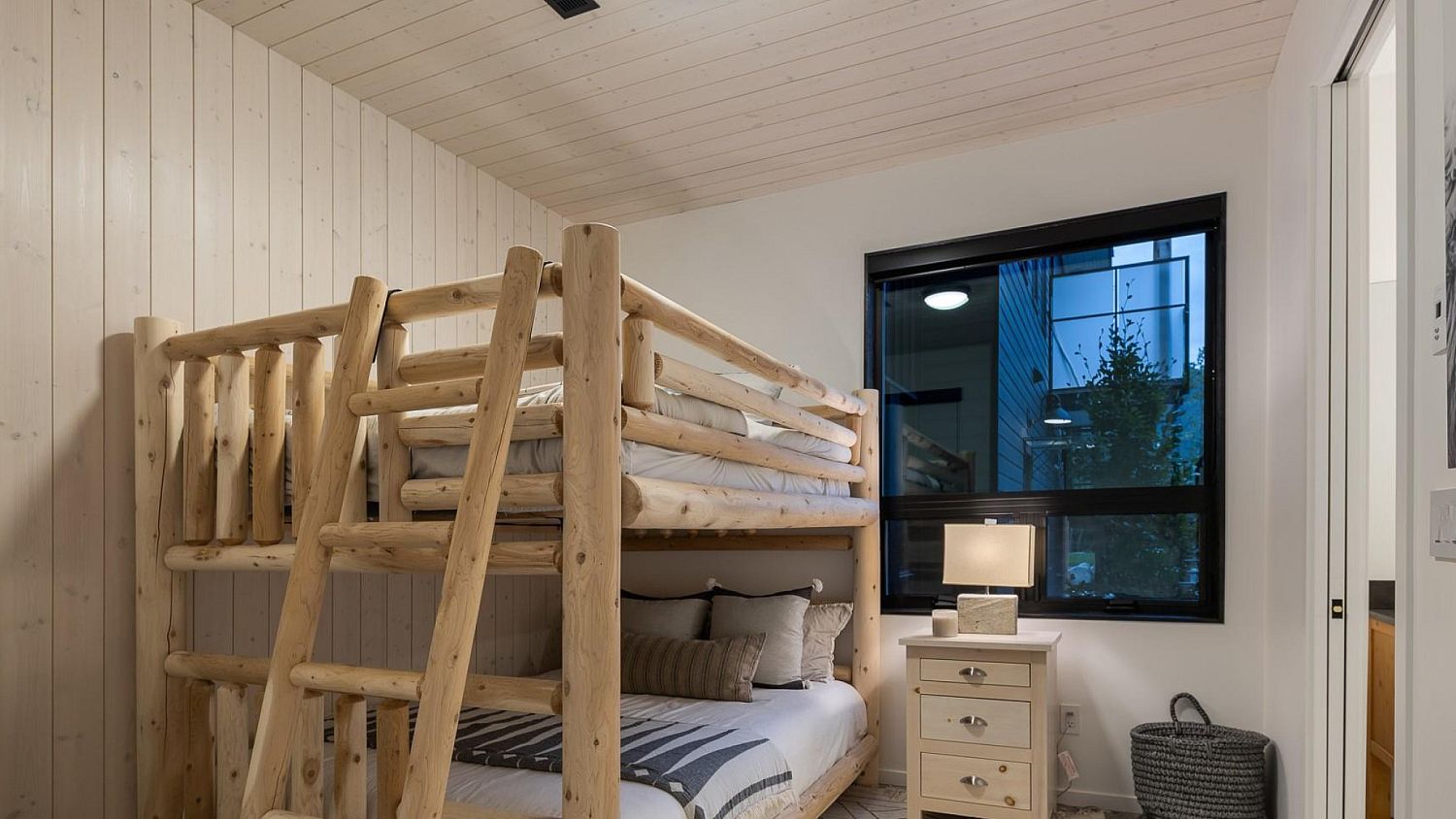 9146 Wedge Creek Rise