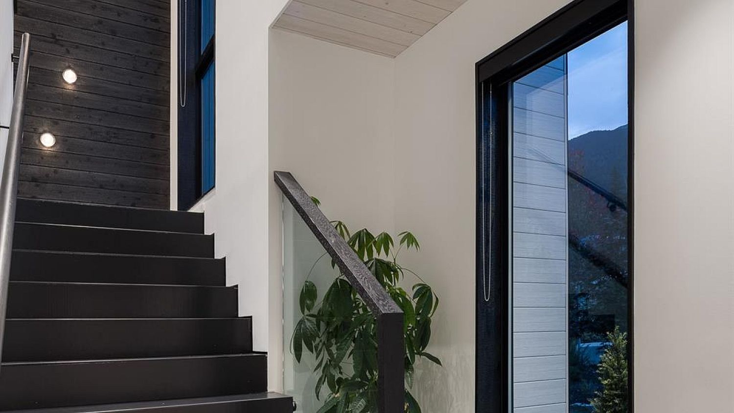 9146 Wedge Creek Rise