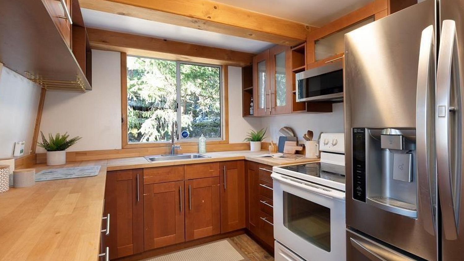 9539 Emerald Drive