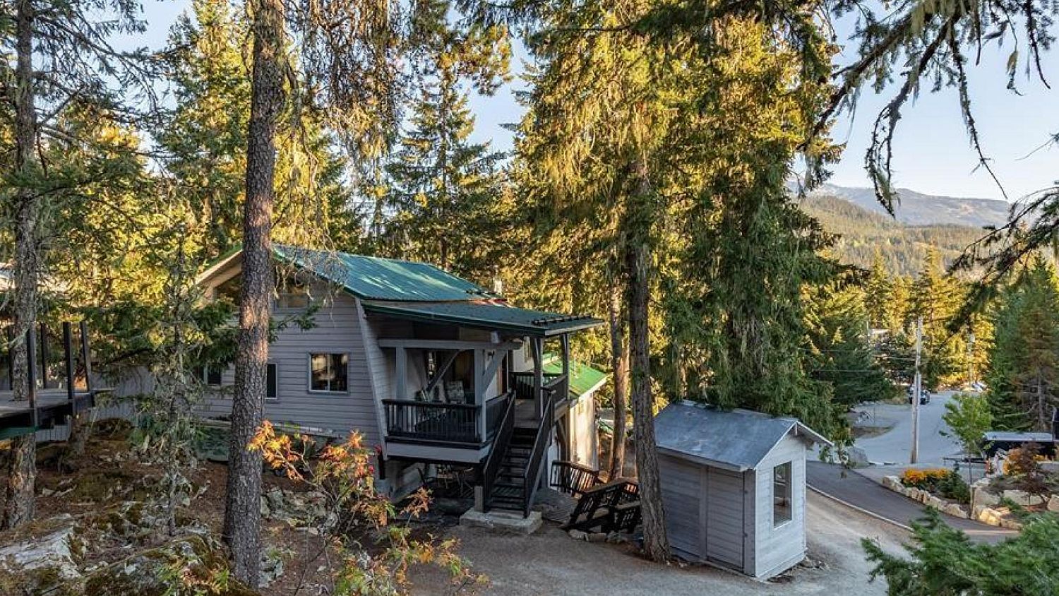 9539 Emerald Drive