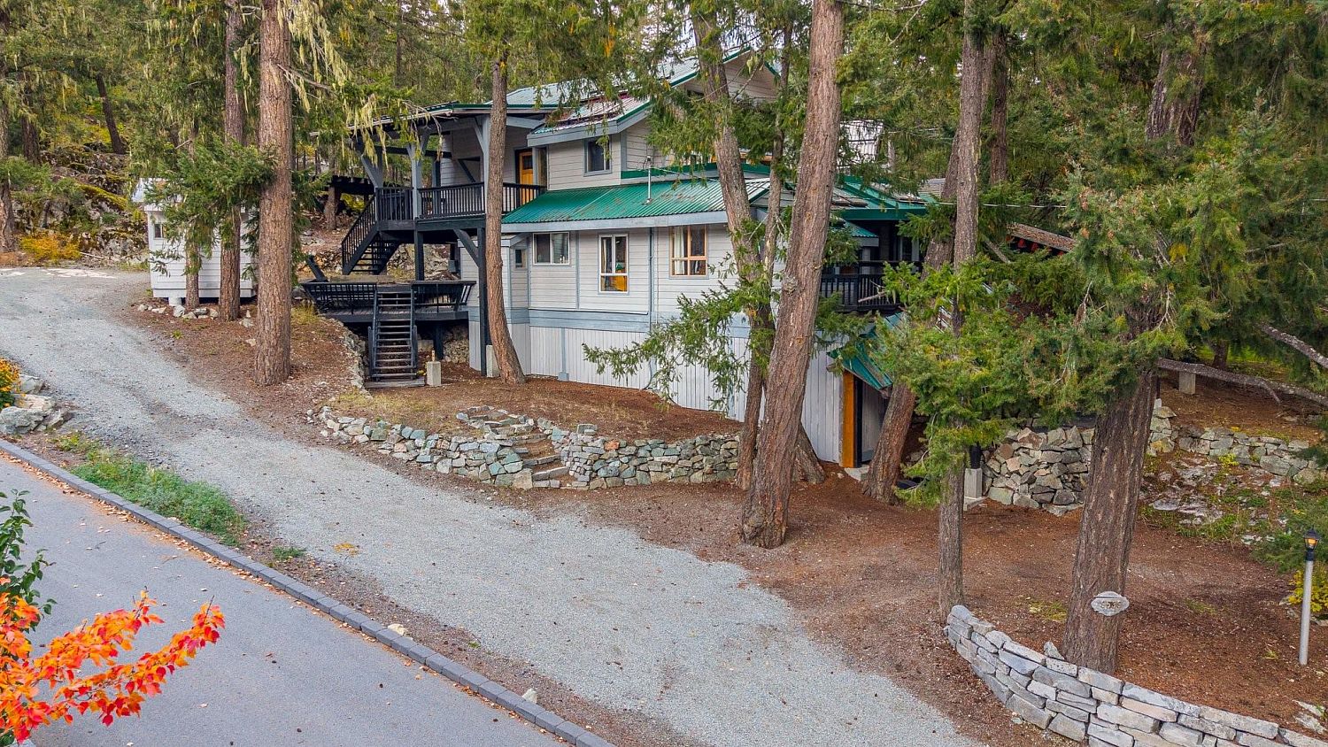 9539 Emerald Drive