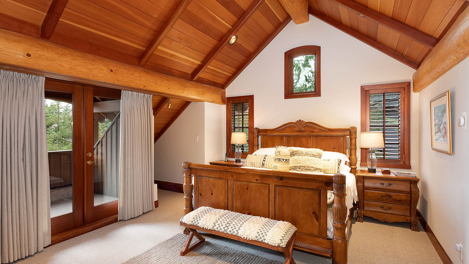 3591 Falcon Crescent