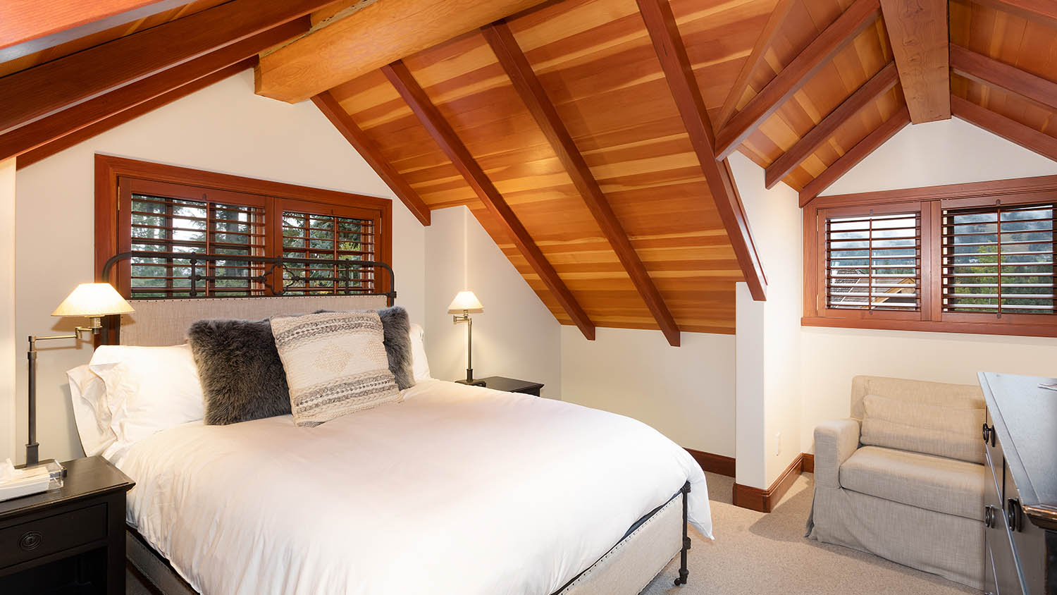 3591 Falcon Crescent