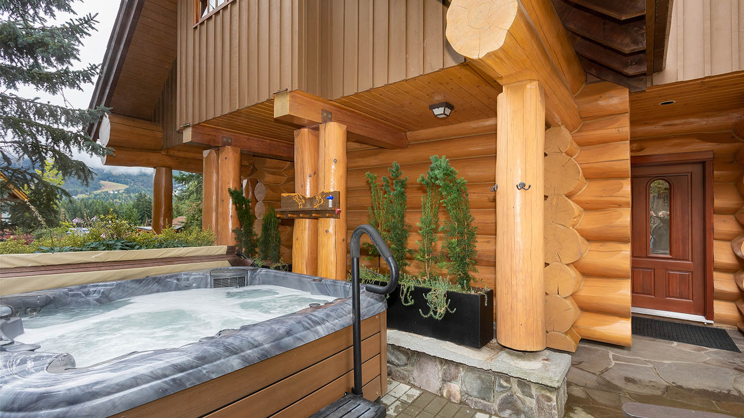 3591 Falcon Crescent