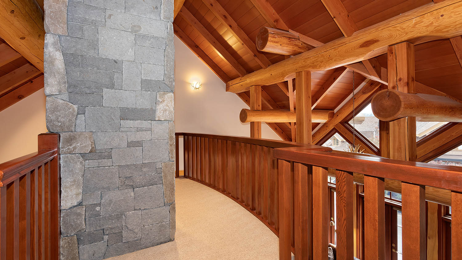 3591 Falcon Crescent