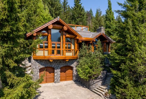 3220 Peak Drive Whistler BC Canada