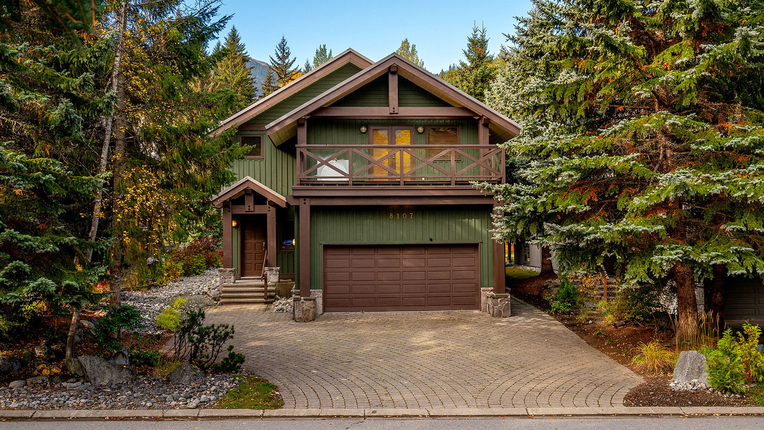 8107 Muirfield Crescent