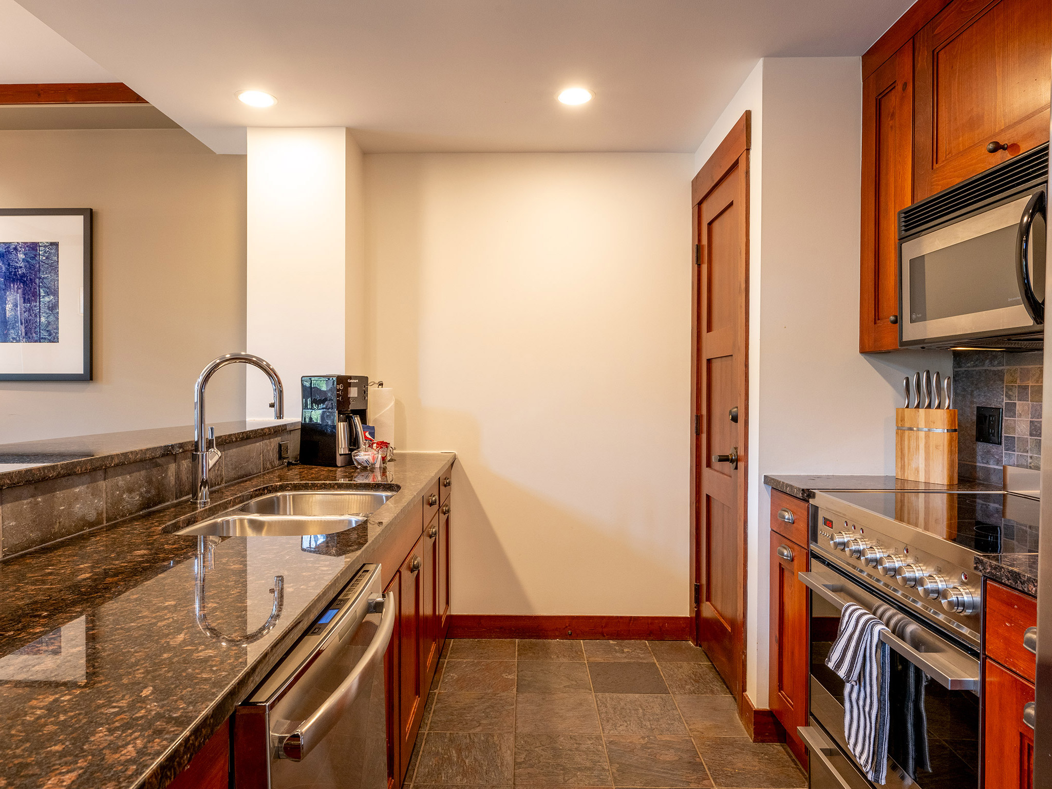 208 First Tracks Lodge