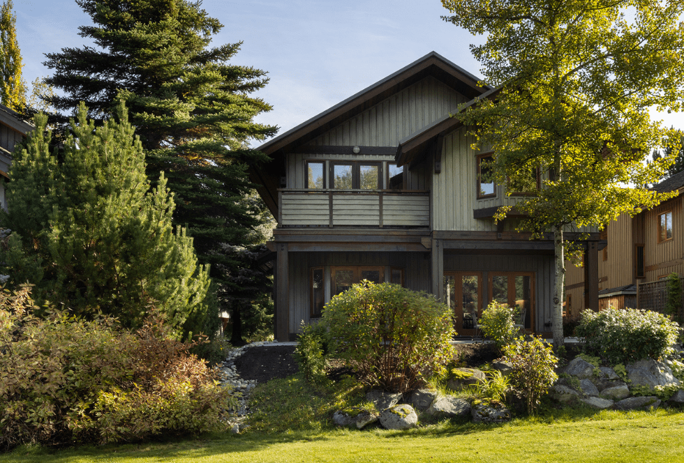 8107 Muirfield Crescent Whistler BC Canada