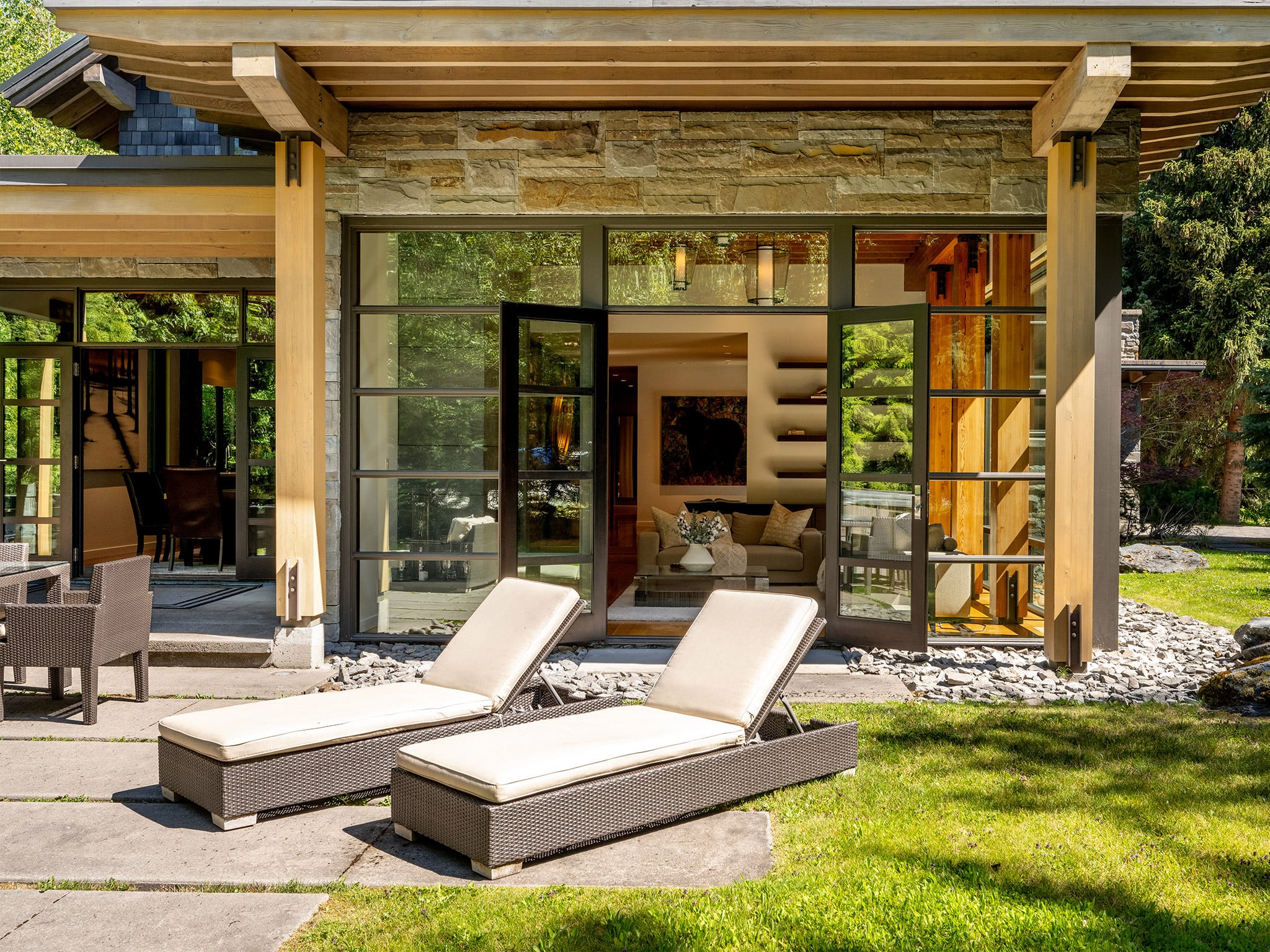 6677 Crabapple Drive