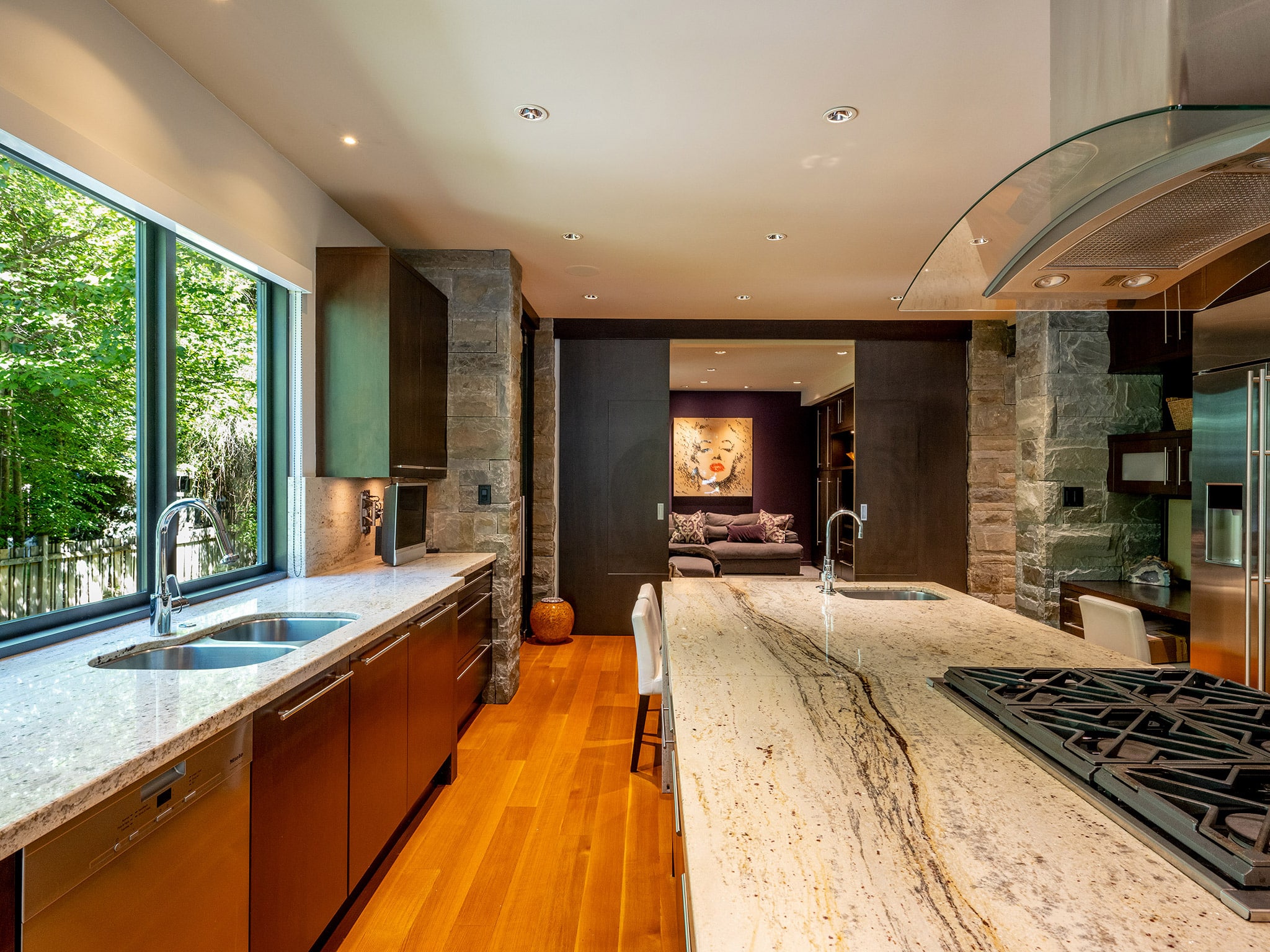 6677 Crabapple Drive