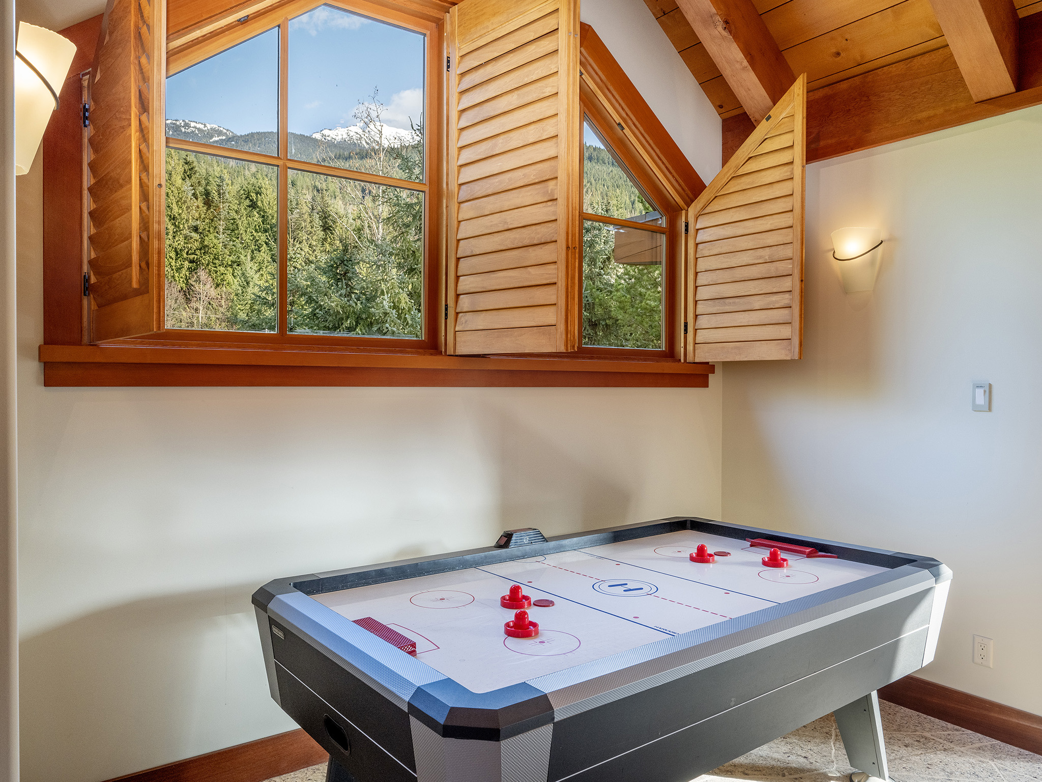 2219 Lake Placid Road