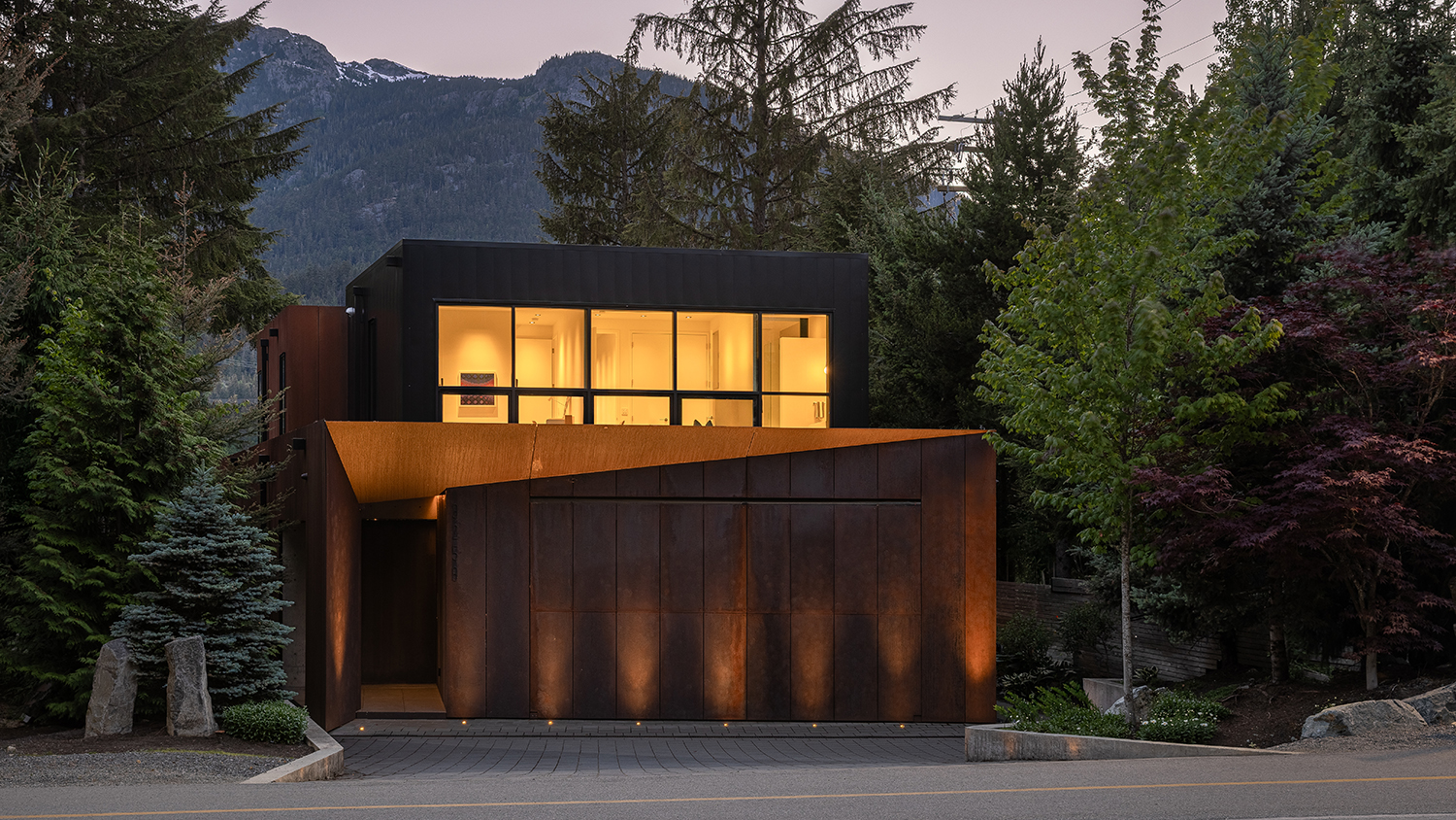3258 Archibald Way