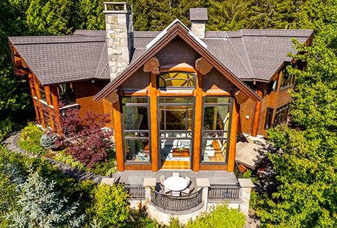 7425 Treetop Lane Whistler BC Canada