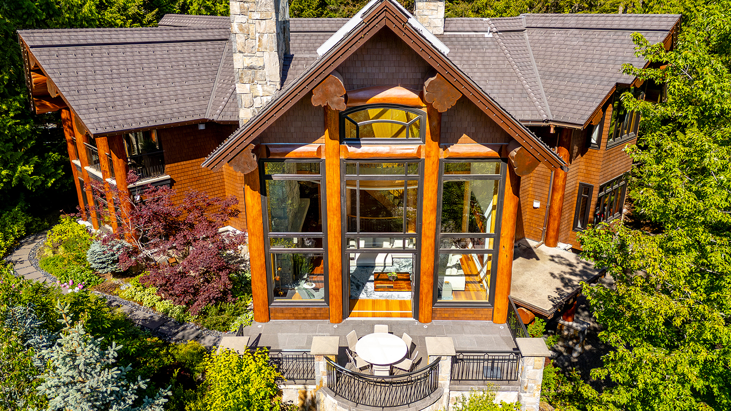 7425 Treetop Lane
