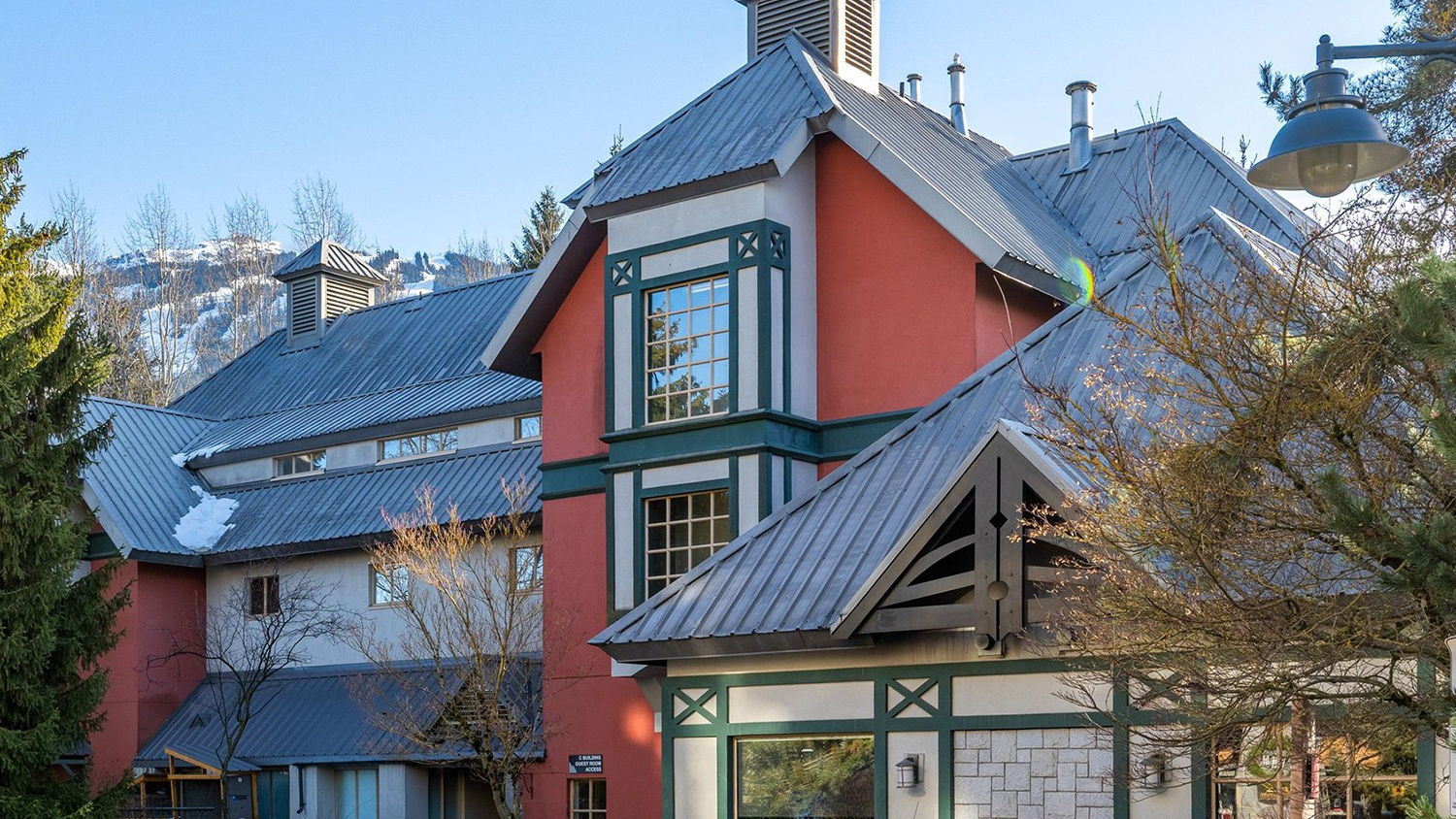 4404 Whistler Peak Lodge