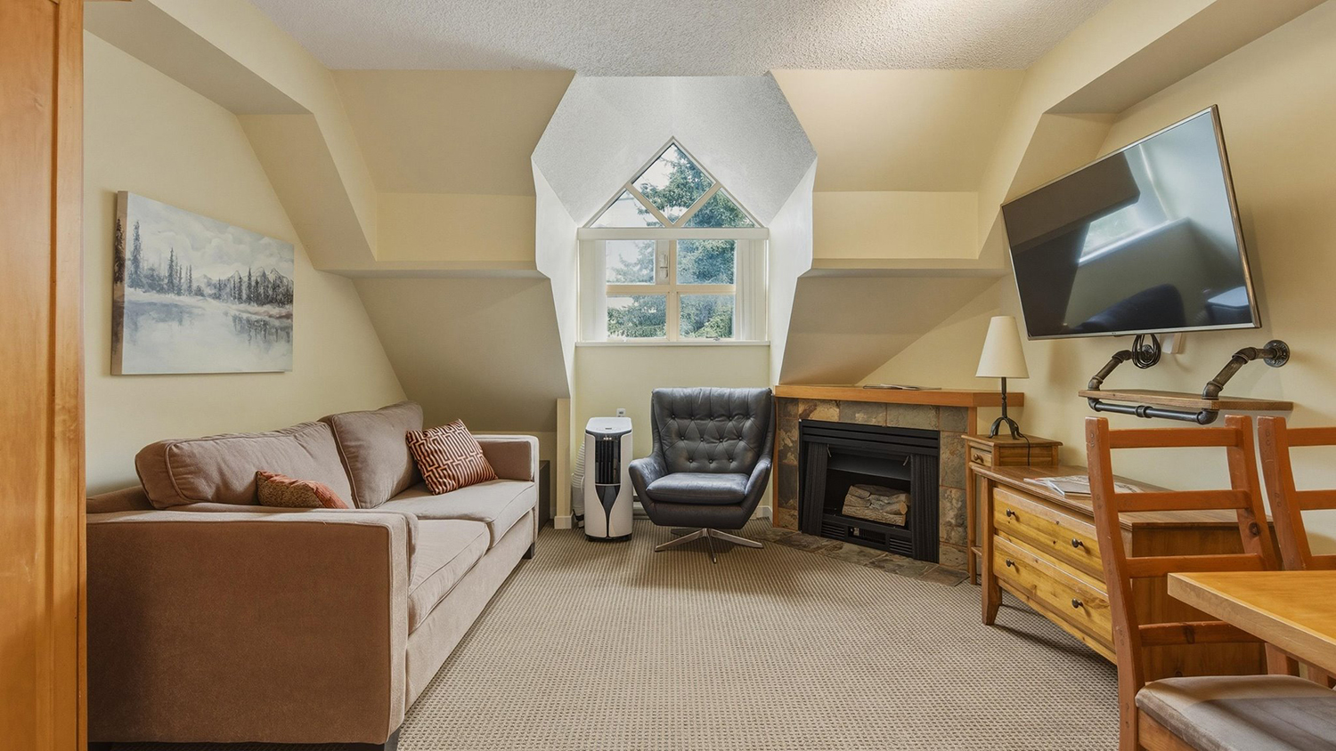 4404 Whistler Peak Lodge