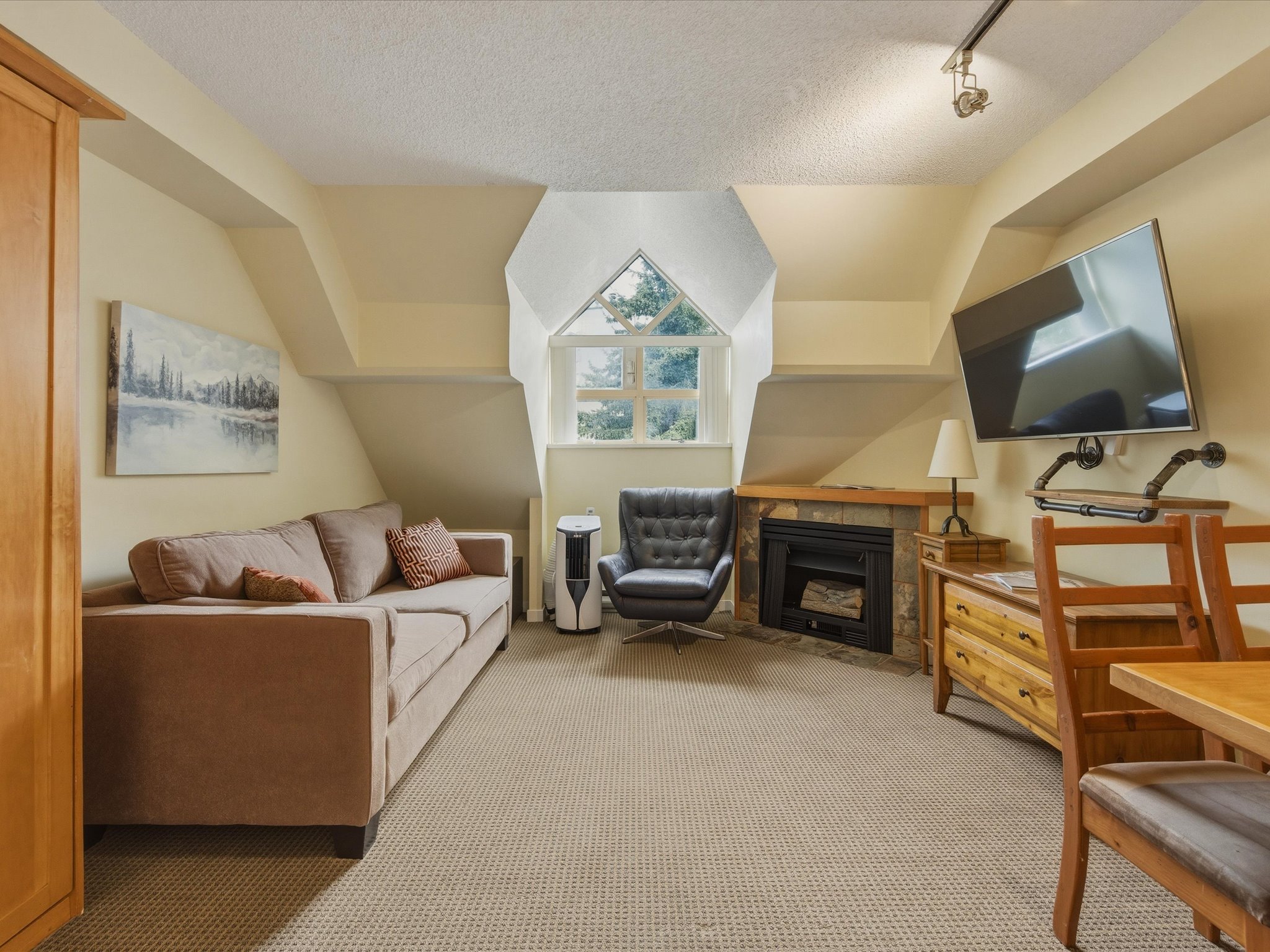 4404 Whistler Peak Lodge