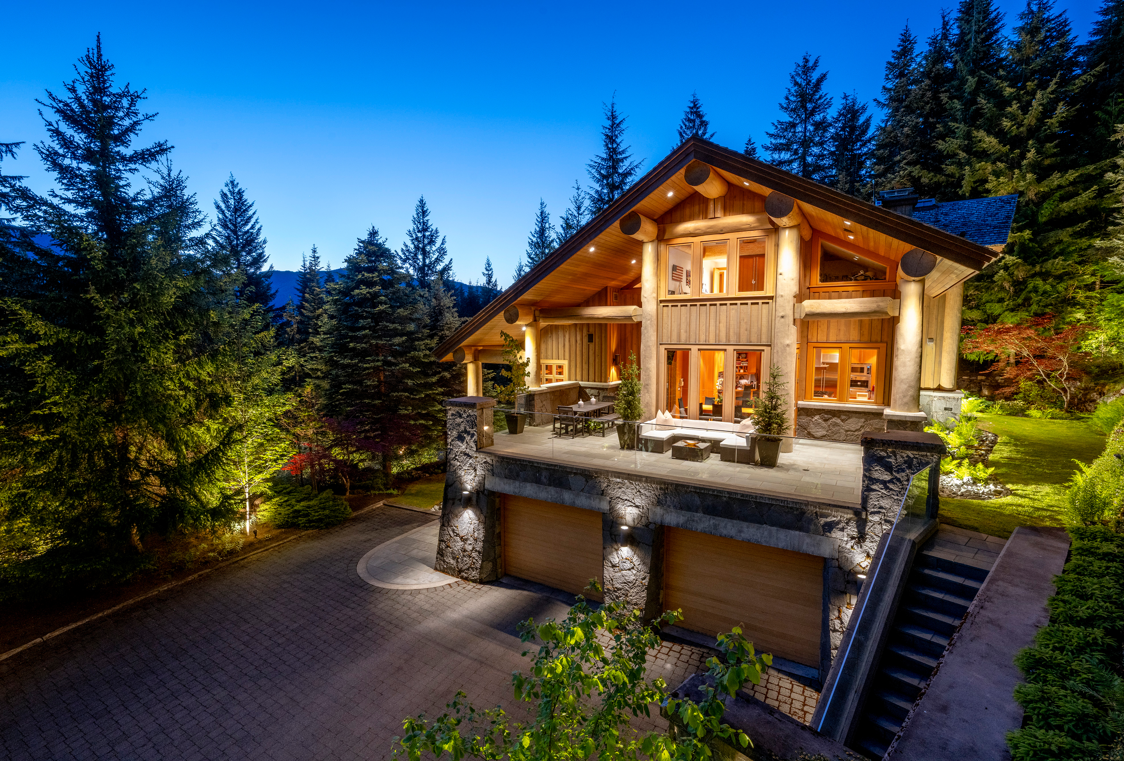 4673 Blackcomb Way Whistler BC Canada