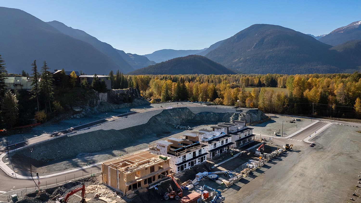 12 7362 Pemberton Farm Road East, Pemberton