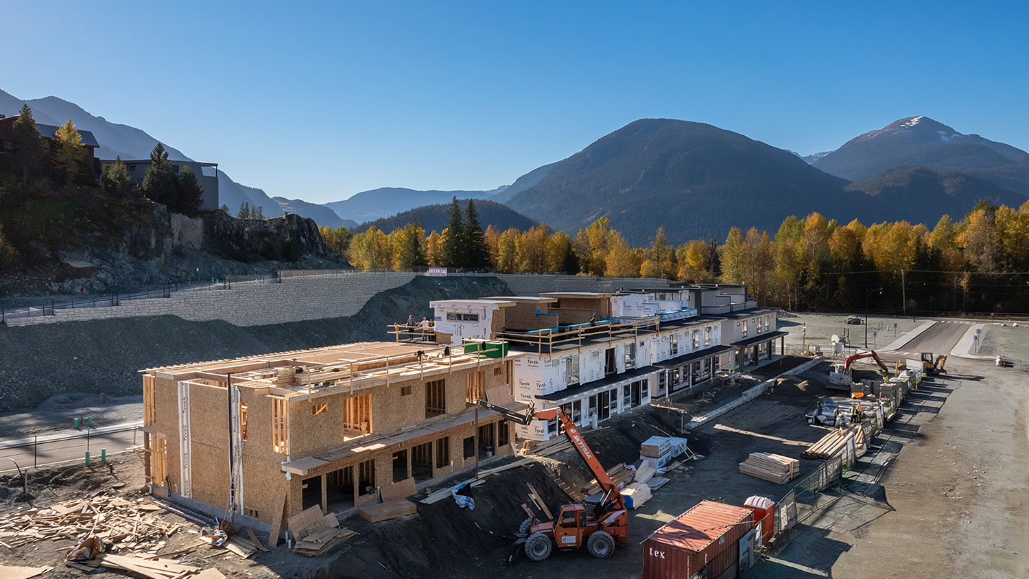 10 7362 Pemberton Farm Road East, Pemberton