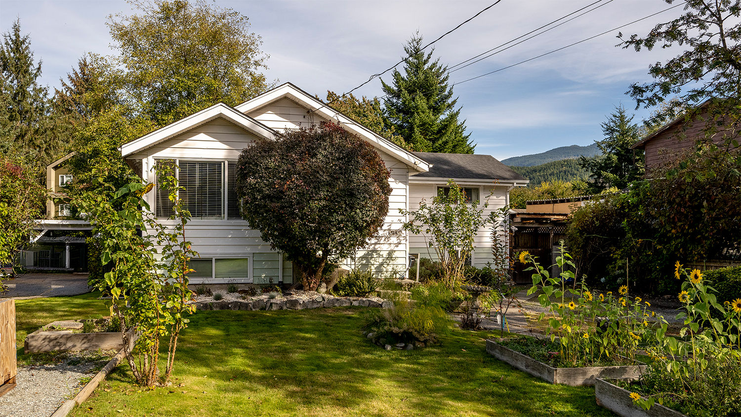 38876 Buckley Avenue, Squamish